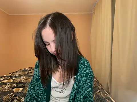 lalallalalaa- online show from February 4, 2025, 2:39 am