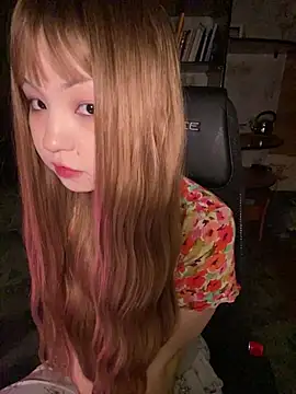 lalallalalaa- online show from March 6, 2026, 12:12 pm