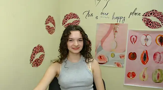  SusieSu  online show from December 12, 2024, 4:10 pm