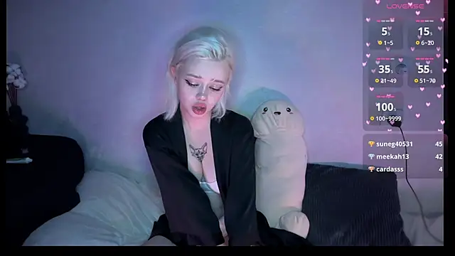 SusieEvans online show from September 14, 2025, 9:25 pm