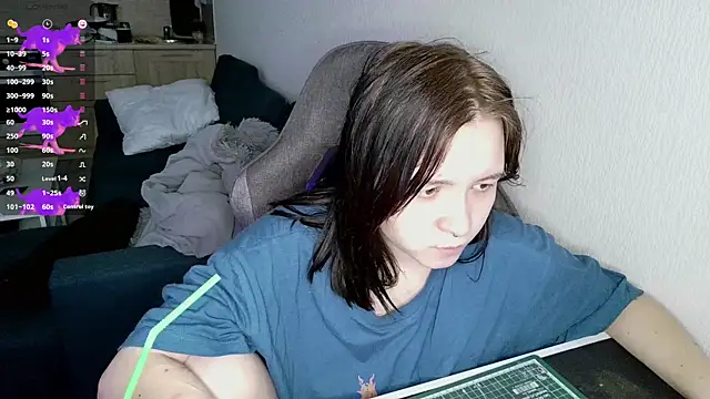 Snapshot of crashtest_13 chatting on December 25, 2024, 5:58 am crashtest 13 online show from December 25, 2024, 5:58 am