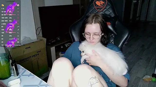 Snapshot of crashtest_13 chatting on December 28, 2024, 1:38 pm crashtest 13 online show from December 28, 2024, 1:38 pm