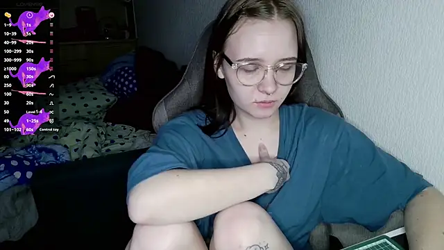 Snapshot of crashtest_13 chatting on January 26, 2025, 12:37 am crashtest 13 online show from January 26, 2025, 12:37 am