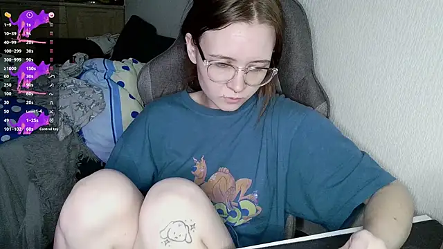 Snapshot of crashtest_13 chatting on January 28, 2025, 12:11 pm crashtest 13 online show from January 28, 2025, 12:11 pm