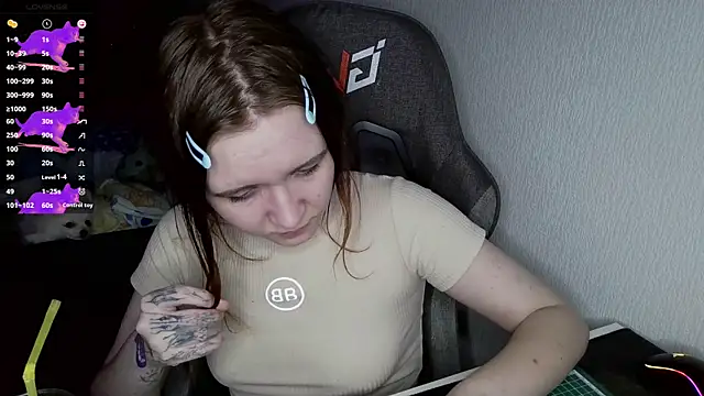 Snapshot of crashtest_13 chatting on February 1, 2025, 1:41 pm crashtest 13 online show from February 1, 2025, 1:41 pm