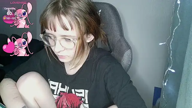 Snapshot of crashtest_13 chatting on February 25, 2025, 6:36 am crashtest 13 online show from February 25, 2025, 6:36 am