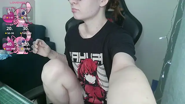 Snapshot of crashtest_13 chatting on February 26, 2025, 8:59 am crashtest 13 online show from February 26, 2025, 8:59 am