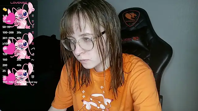 Snapshot of crashtest_13 chatting on March 8, 2025, 9:29 pm crashtest 13 online show from March 8, 2025, 9:29 pm