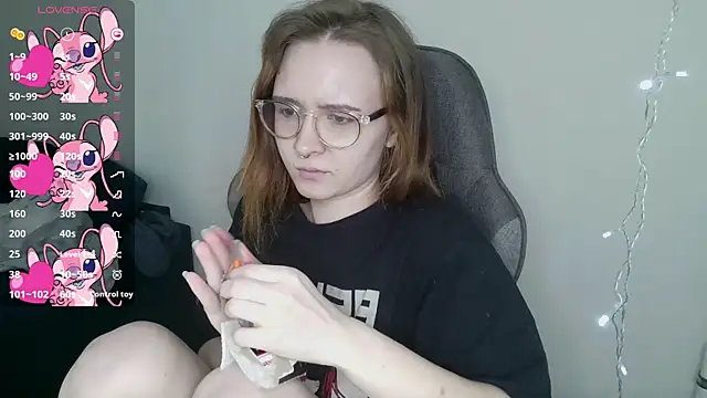 Snapshot of crashtest_13 chatting on March 17, 2025, 11:21 am crashtest 13 online show from March 17, 2025, 11:21 am