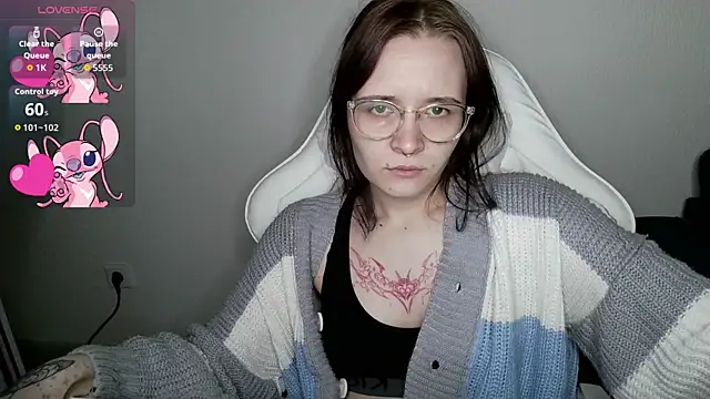 Snapshot of crashtest_13 chatting on September 30, 2025, 12:15 am crashtest 13 online show from September 30, 2025, 12:15 am