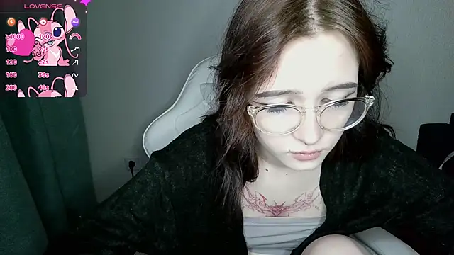 Snapshot of crashtest_13 chatting on October 20, 2025, 12:55 am crashtest 13 online show from October 20, 2025, 12:55 am