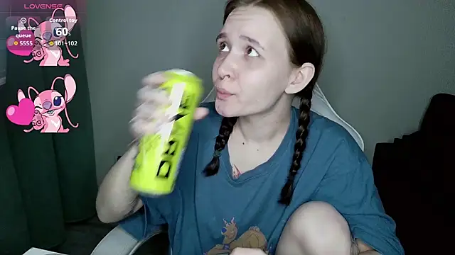 Snapshot of crashtest_13 chatting on October 31, 2025, 5:58 pm crashtest 13 online show from October 31, 2025, 5:58 pm