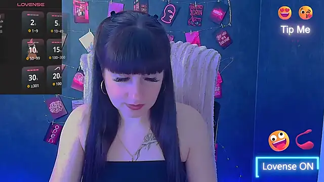 Snapshot of Violla_My chatting on April 24, 2026, 5:43 am Violla My online show from April 24, 2026, 5:43 am