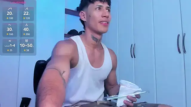 Jonryder  online show from September 14, 2025, 10:53 pm