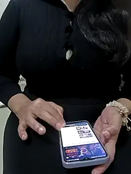 Anamika Kapoor online show from January 15, 2025, 10:24 pm