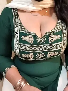 Anamika Kapoor online show from September 20, 2025, 1:39 am