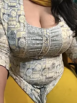 Anamika Kapoor online show from October 11, 2025, 10:08 pm