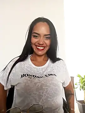 Sara-77 online show from December 5, 2024, 8:00 pm