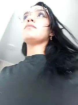 Sara-77 online show from September 27, 2025, 3:17 pm