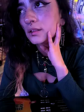 Lila Desiree online show from January 18, 2025, 2:58 am