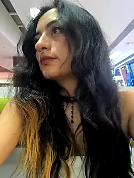 Lila Desiree online show from February 21, 2025, 1:00 am