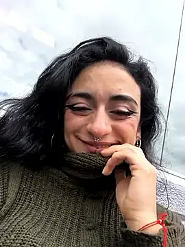 Lila Desiree online show from September 18, 2025, 8:11 pm