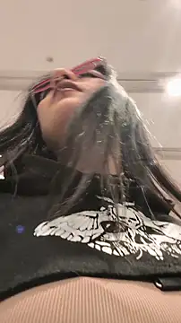 Lila Desiree online show from October 22, 2025, 8:30 pm