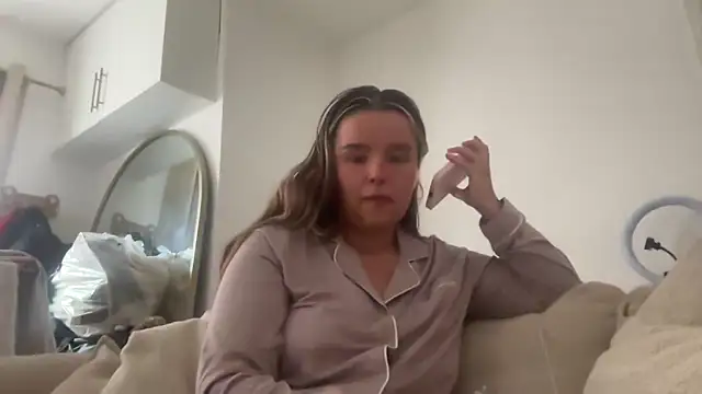 maisiesmithx online show from September 22, 2025, 11:34 am