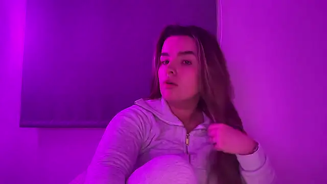 maisiesmithx online show from January 11, 2026, 9:09 pm