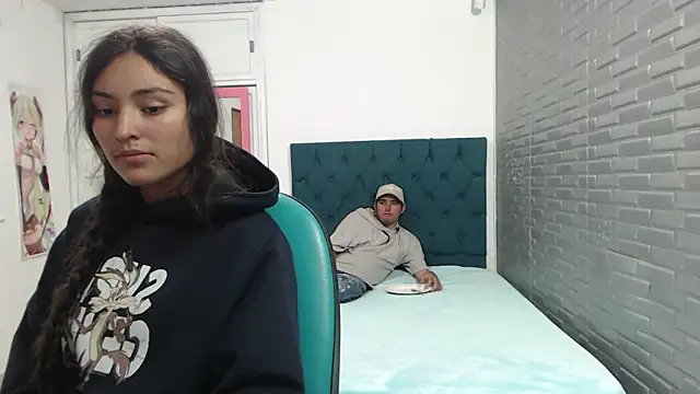 Snapshot of LolaBunnyAndBugsBunny chatting on December 2, 2024, 8:11 pm LolaBunnyAndBugsBunny online show from December 2, 2024, 8:11 pm