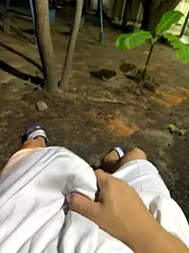 Snapshot of Erick-90 chatting on October 18, 2025, 9:32 am Erick-90 online show from October 18, 2025, 9:32 am