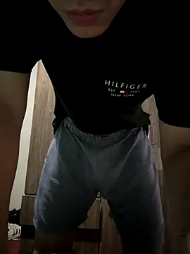 Snapshot of Erick-90 chatting on October 23, 2025, 4:34 am Erick-90 online show from October 23, 2025, 4:34 am