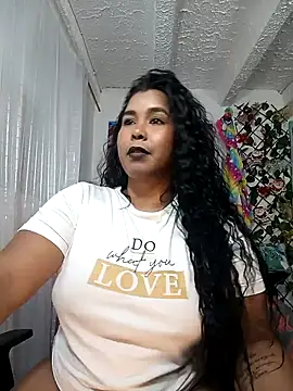 sensual-laura online show from December 13, 2024, 8:37 pm