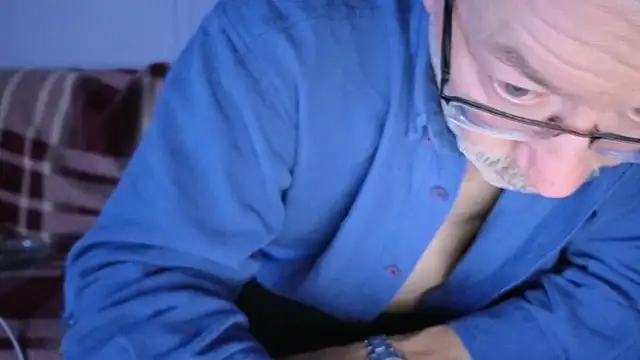 loverboyxxx69 online show from October 3, 2025, 2:41 am