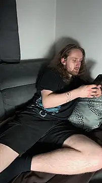 DrownMentallyyy online show from April 11, 2026, 4:17 am