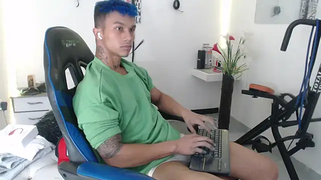 Leonard Price online show from February 28, 2025, 10:41 am