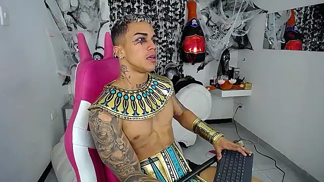 Leonard Price online show from October 21, 2025, 7:42 am