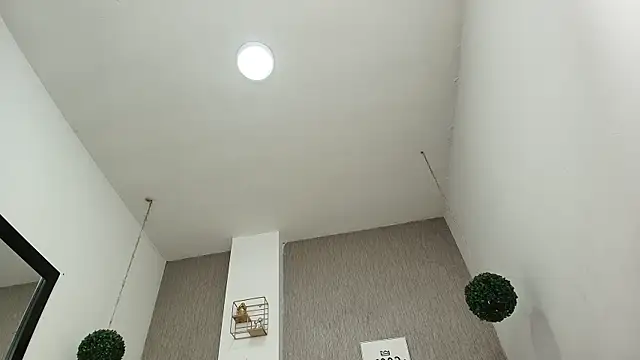 zhamira 21 online show from January 17, 2025, 9:39 am