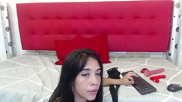 zhamira 21 online show from February 7, 2025, 8:10 pm