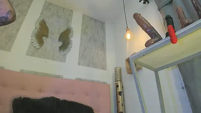 zhamira 21 online show from February 13, 2026, 8:49 pm