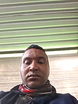 Snapshot of nilson2902 chatting on May 25, 2026, 3:07 pm nilson2902 online show from May 25, 2026, 3:07 pm