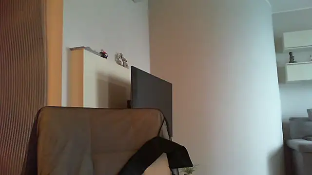   Angel78   online show from October 22, 2025, 12:38 pm