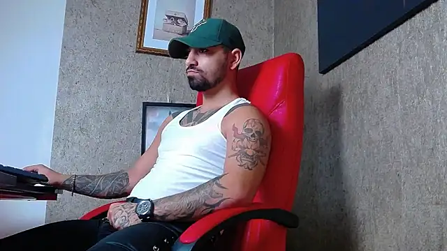NigelBoydXXX online show from February 3, 2025, 7:29 am