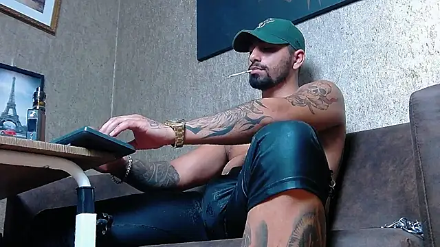 NigelBoydXXX online show from March 21, 2025, 9:12 pm
