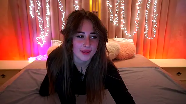 GentleAdellee online show from December 17, 2025, 1:39 pm