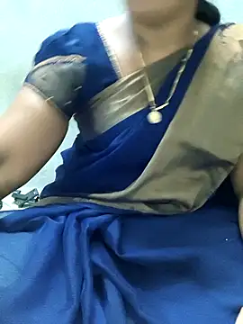 Snapshot of MaaliiiPonuTamil chatting on June 8, 2026, 1:28 am MaaliiiPonuTamil online show from June 8, 2026, 1:28 am
