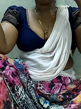 Snapshot of MaaliiiPonuTamil chatting on June 23, 2026, 12:19 am MaaliiiPonuTamil online show from June 23, 2026, 12:19 am