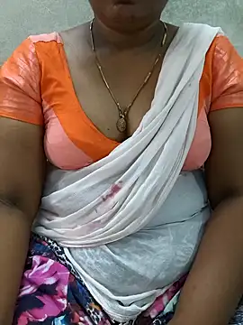 Snapshot of MaaliiiPonuTamil chatting on June 24, 2026, 2:10 am MaaliiiPonuTamil online show from June 24, 2026, 2:10 am