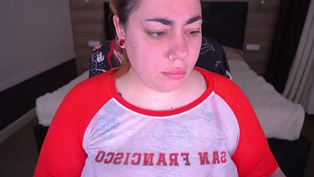 Kittywakee online show from September 8, 2025, 7:57 pm