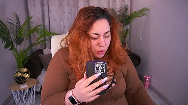 Kittywakee online show from April 14, 2026, 9:10 pm